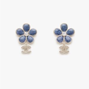 Chanel pendant Earrings